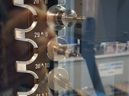 Matsuura MAM72-35V Auto Tool Changer